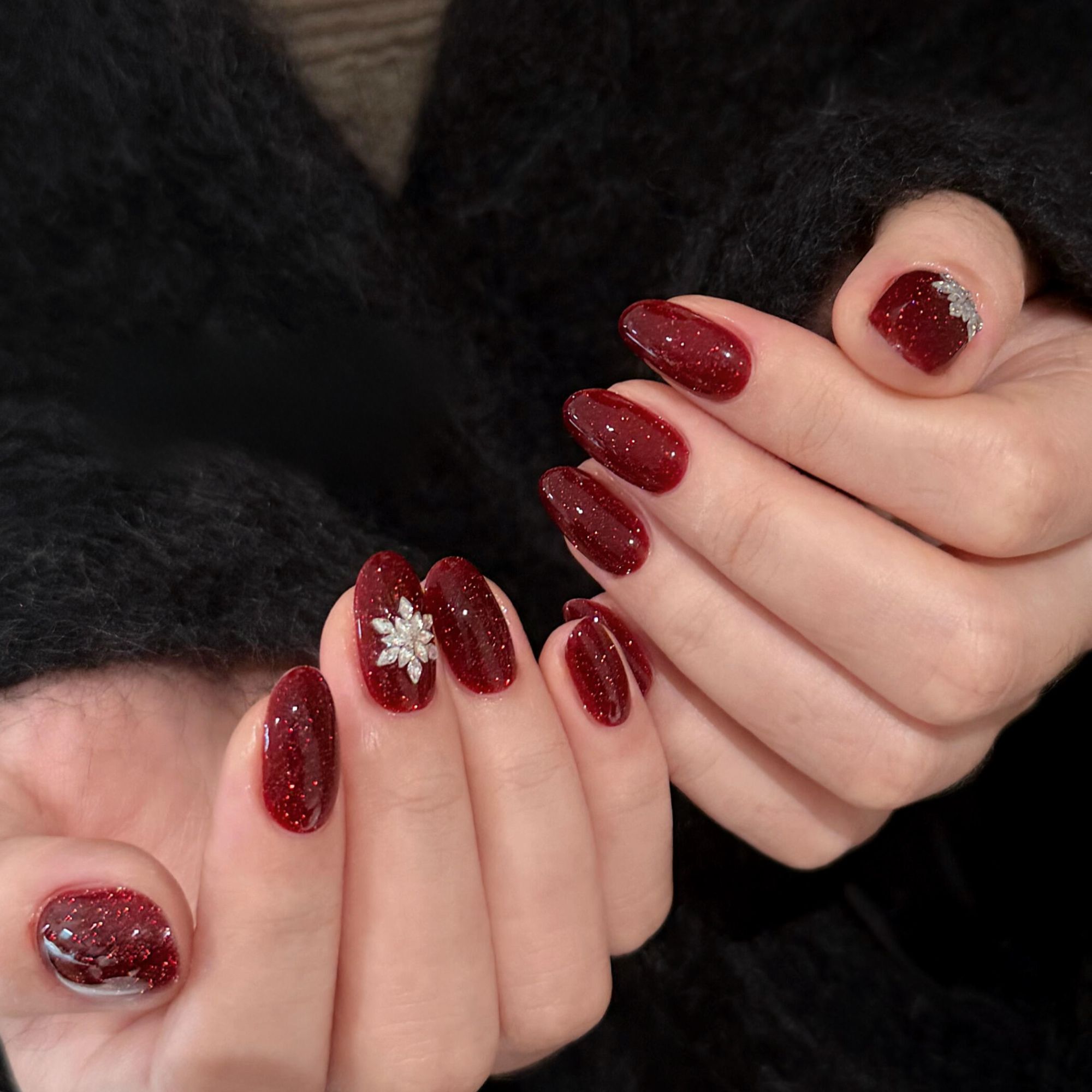 Nice SoSo【梦露红妆】纯手工穿戴甲纯欲手绘猫眼裸色碎钻爆闪小众