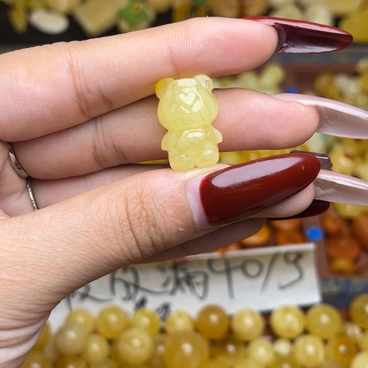 蜜蜡未镶嵌珠宝奇石鸡油黄满蜡妖花小熊