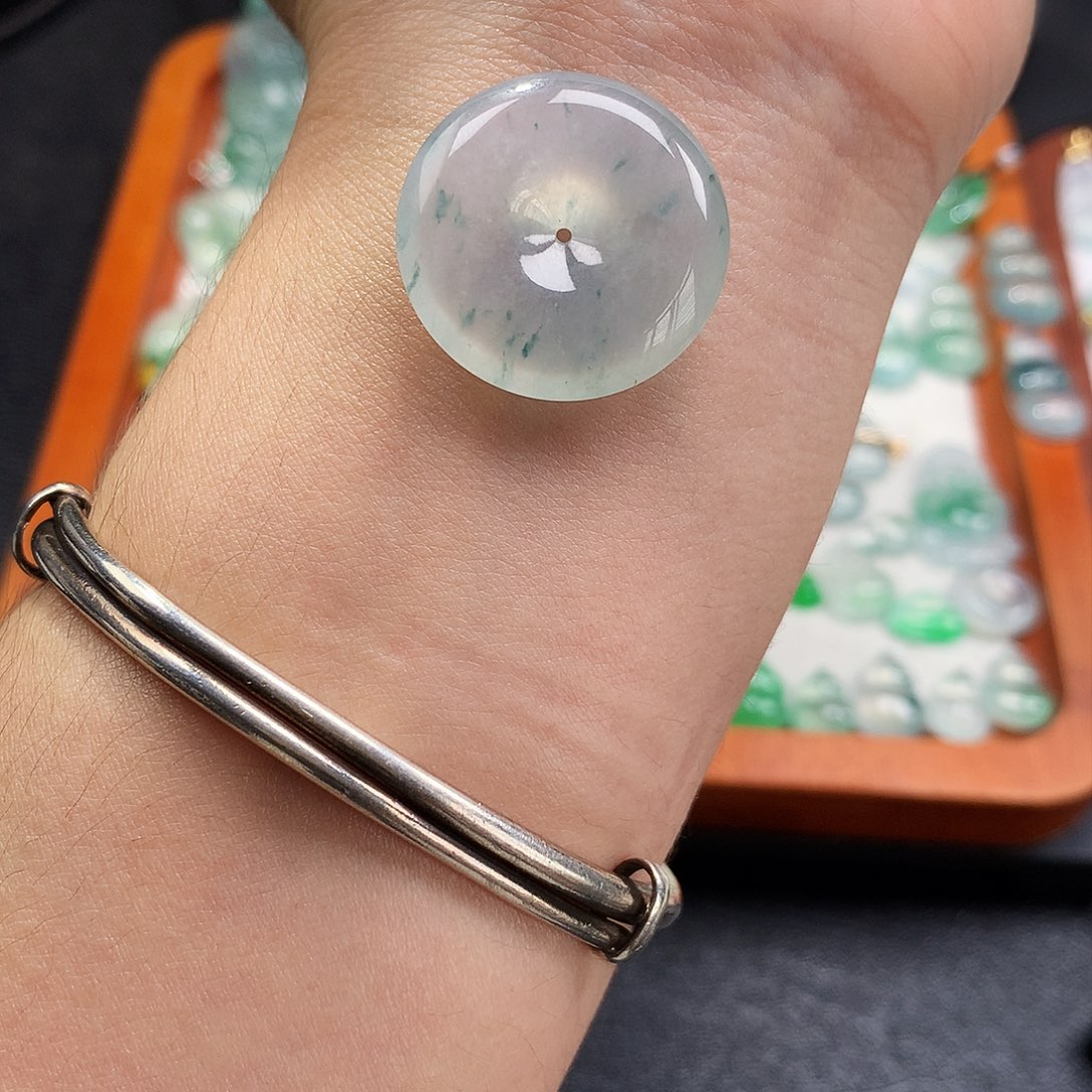 吊坠(不含链)未镶嵌翡翠平安扣