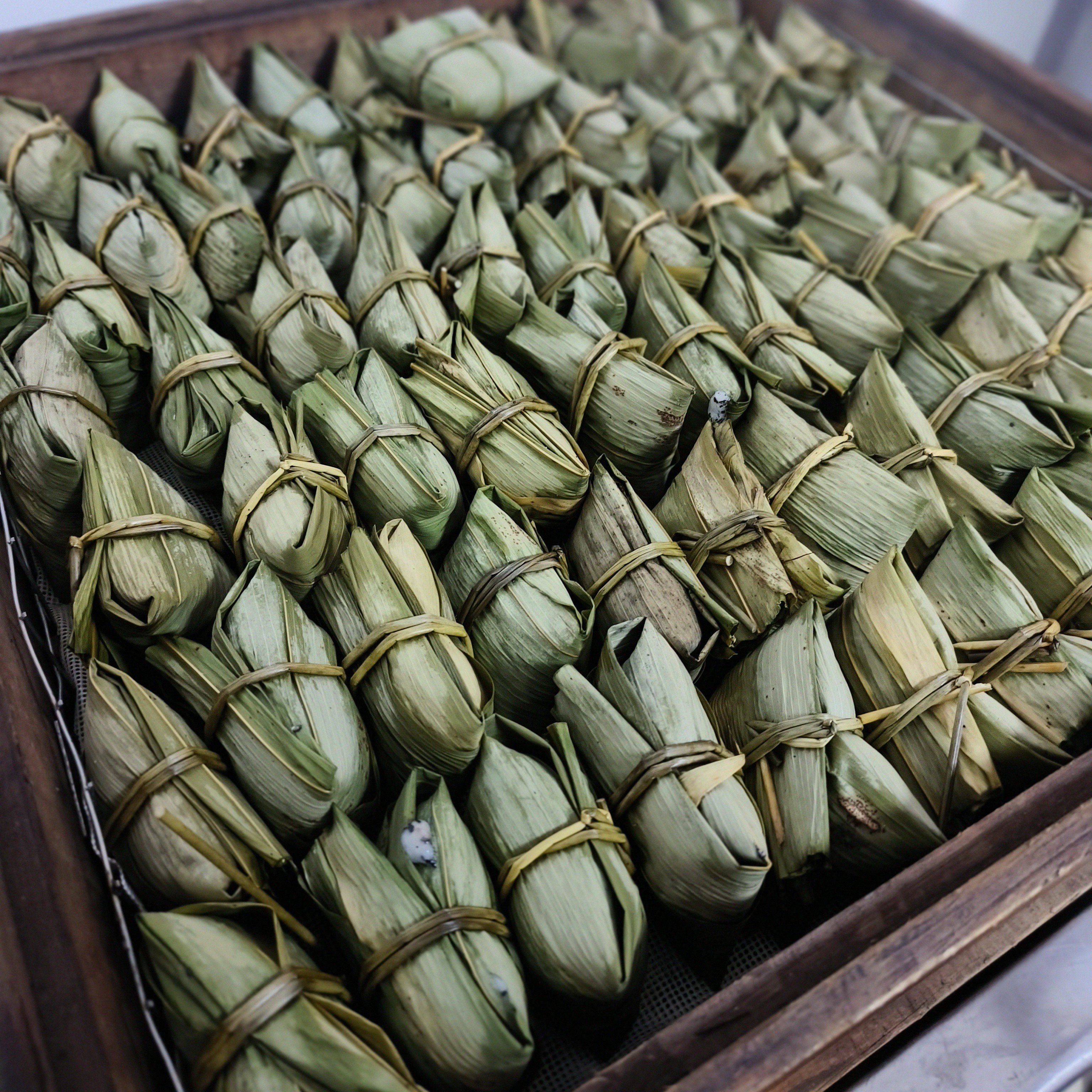 贵州锦屏重阳粑黑芝麻花生馅粑粑