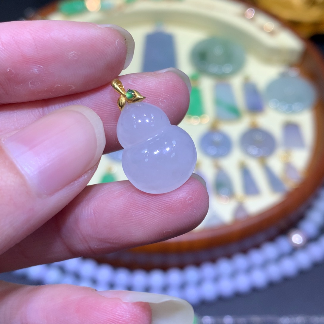 翡翠吊坠(不含链)18K金镶嵌