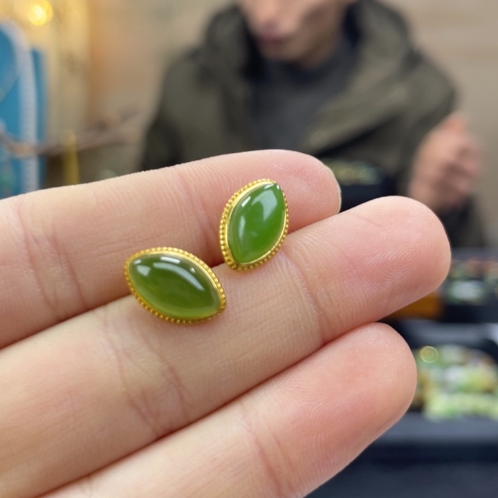 和田玉银S925镶嵌耳饰