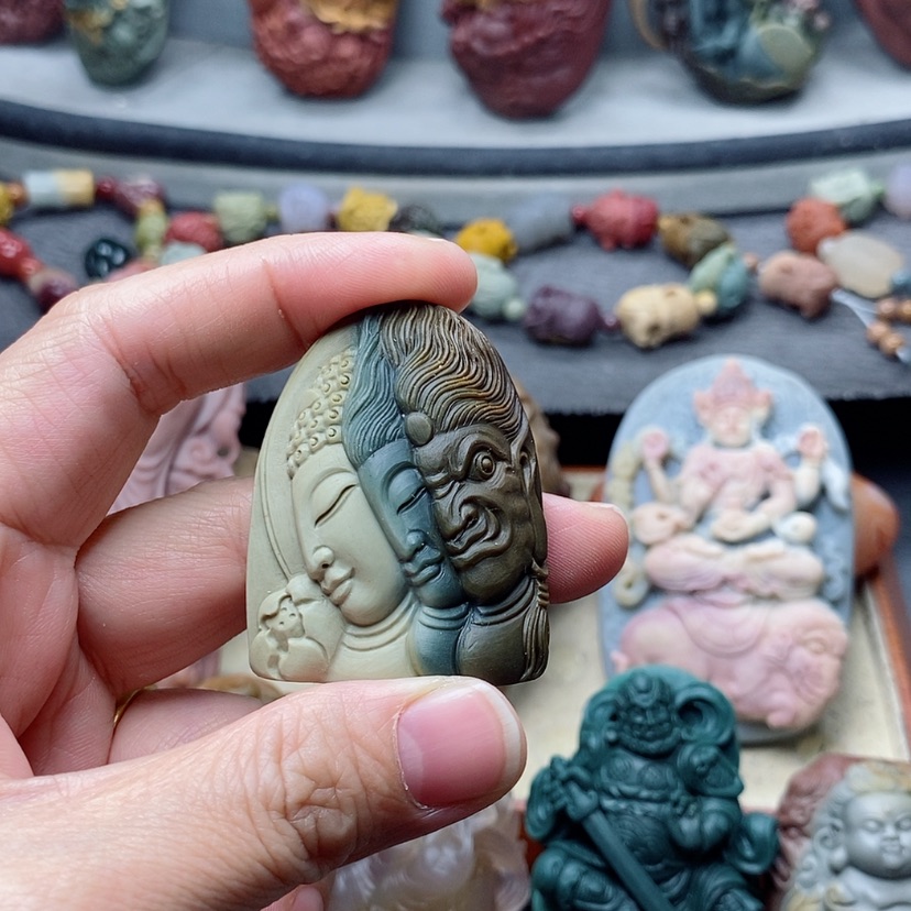 【闪购商品】定制石英质玉吊坠未镶嵌