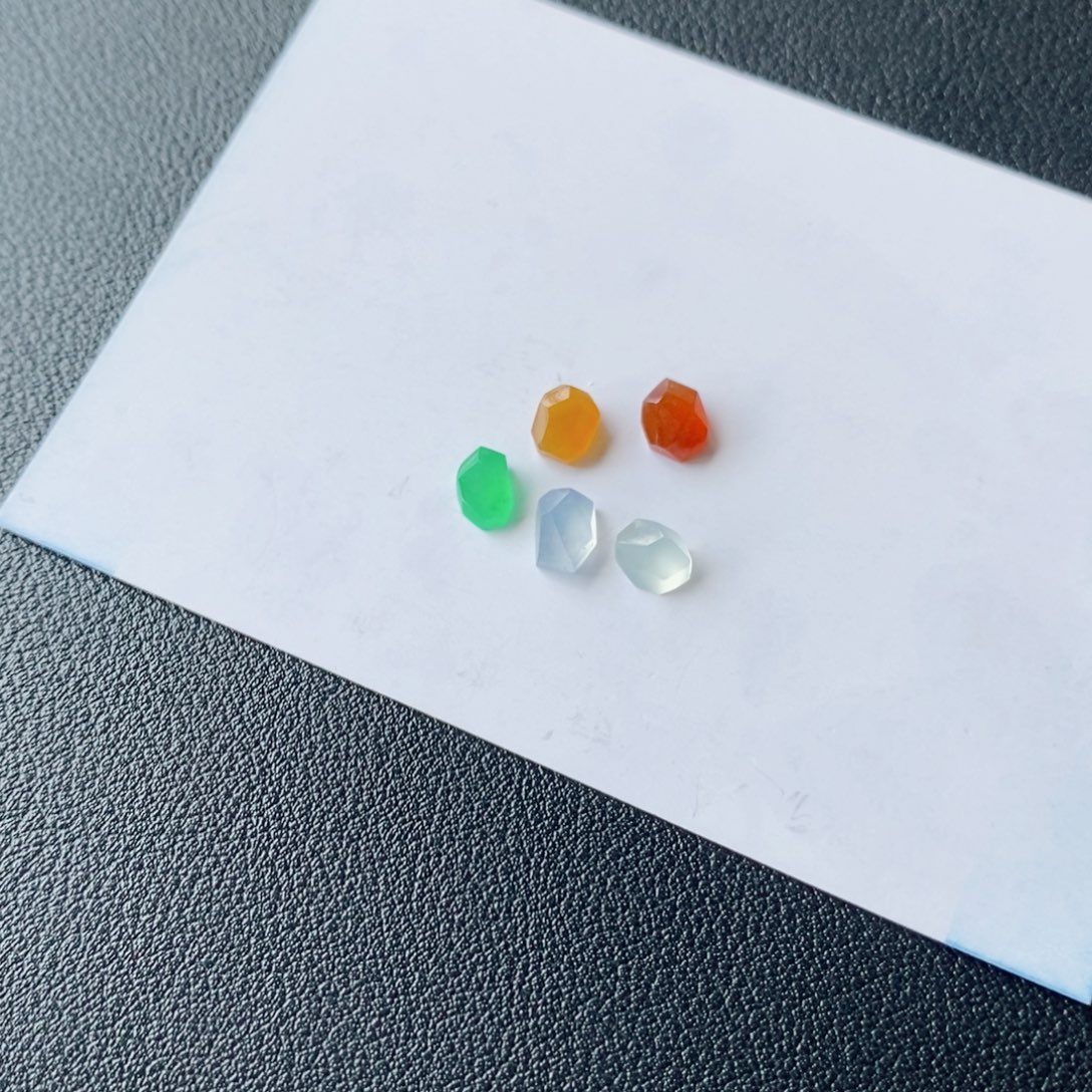 未镶嵌定制翡翠切割面