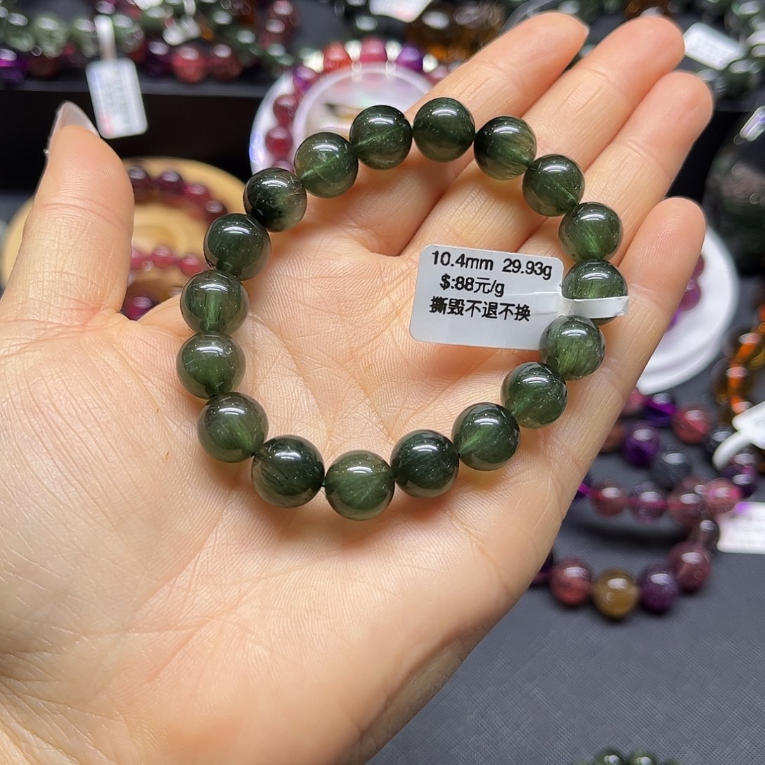水晶手链未镶嵌久**伤