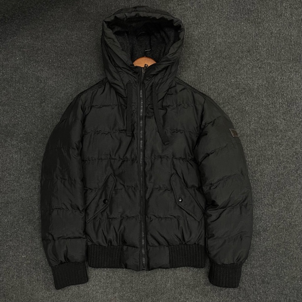 99新  金属钢牌logo纯色连帽棉服/尺码46