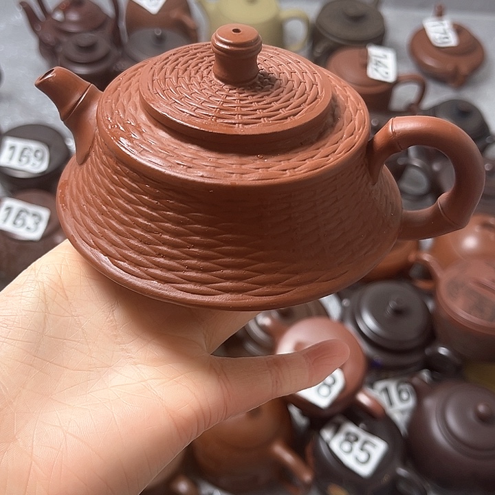 紫砂茶壶紫砂半手