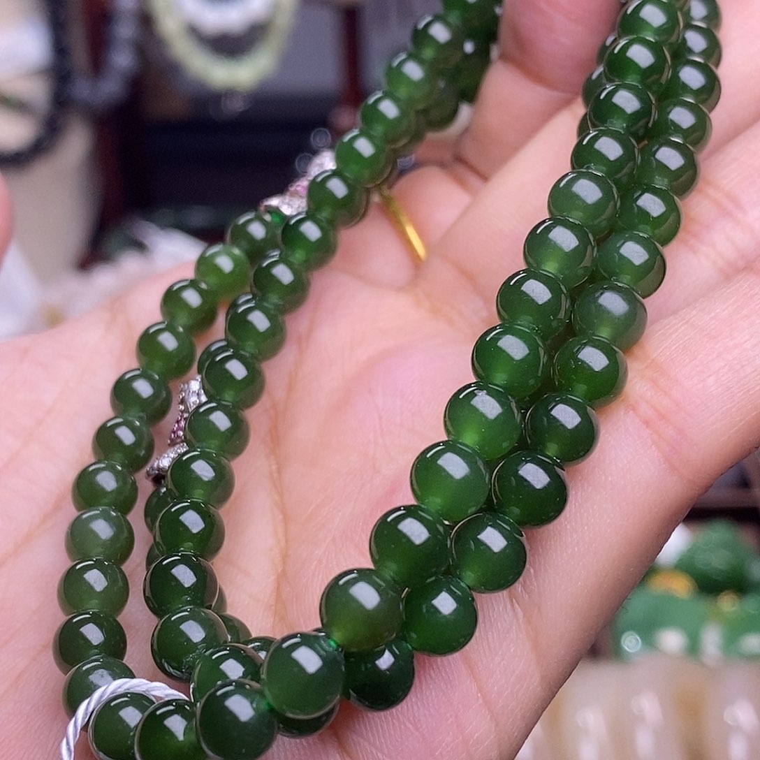 和田玉清货价碧玉菠菜绿三用款珠链6m未镶嵌