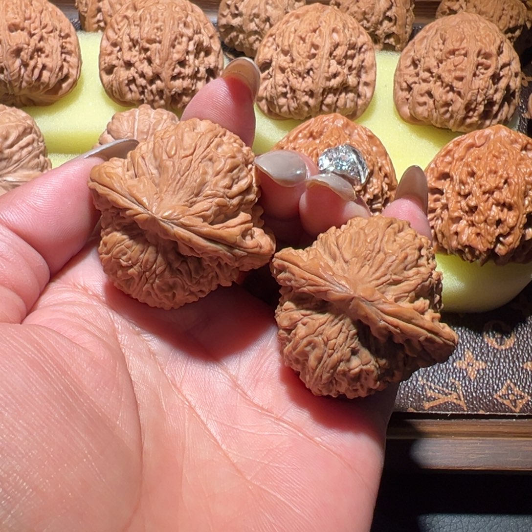 吊坠文玩核桃南疆石40福利