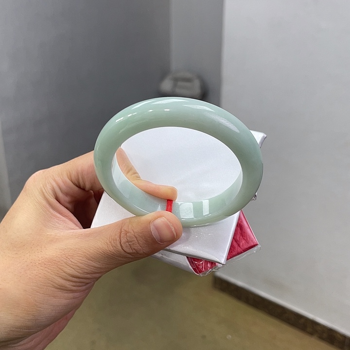 翡翠未镶嵌手镯翡翠