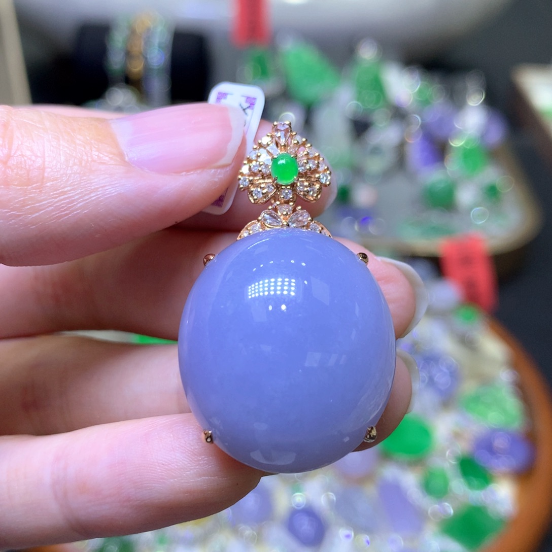 【闪购商品】翡翠颈饰18K金镶嵌翡翠吊坠项链