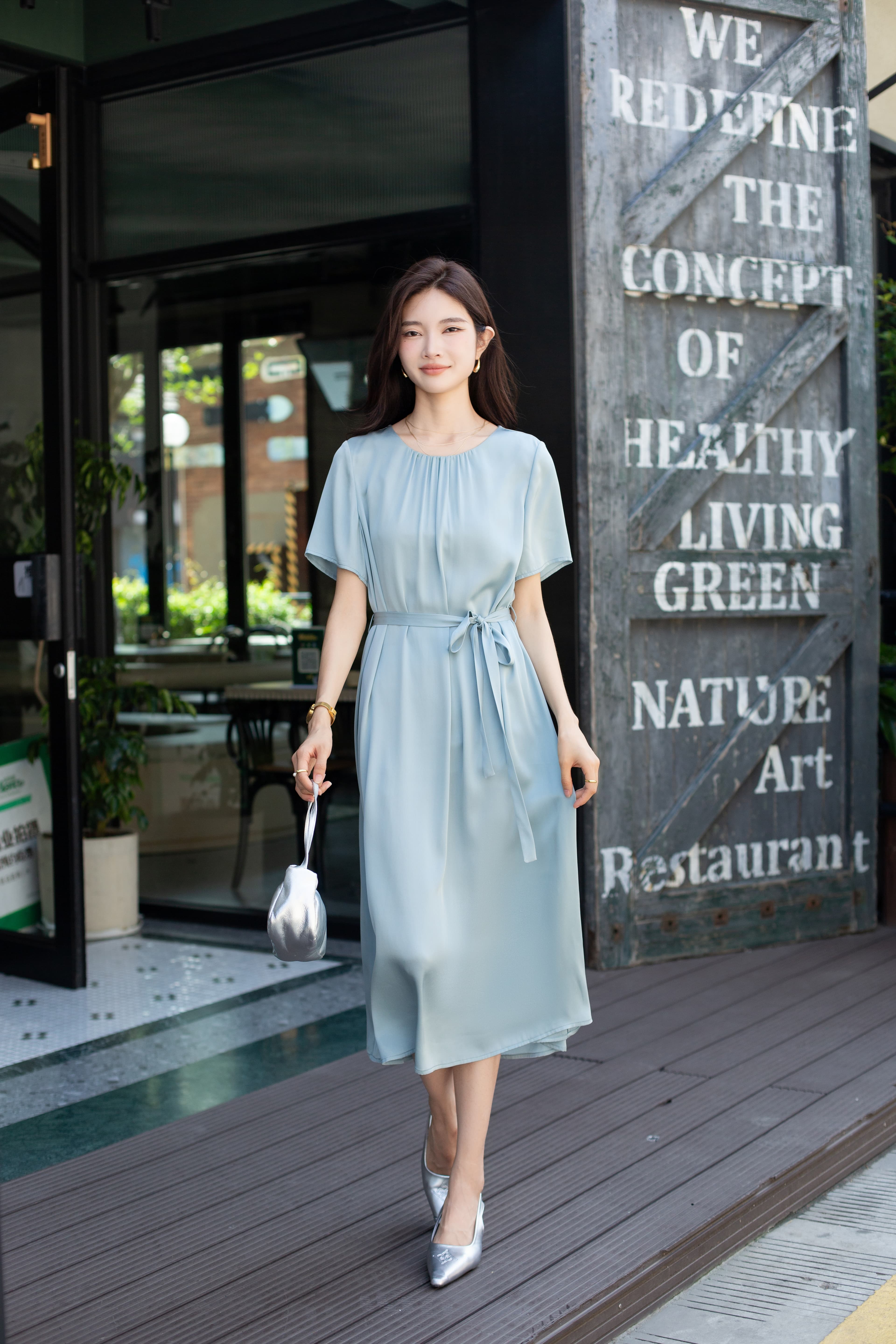 手工捏褶轻奢显瘦桑蚕丝连衣裙短袖61218