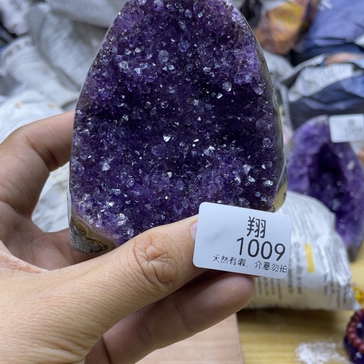 未镶嵌水晶大型摆件（非配饰）