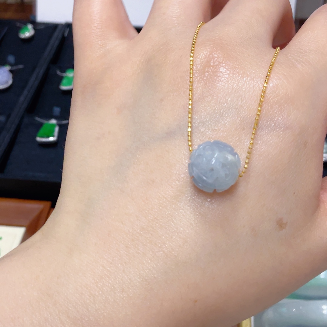 柠***水翡翠未镶嵌颈饰翡翠