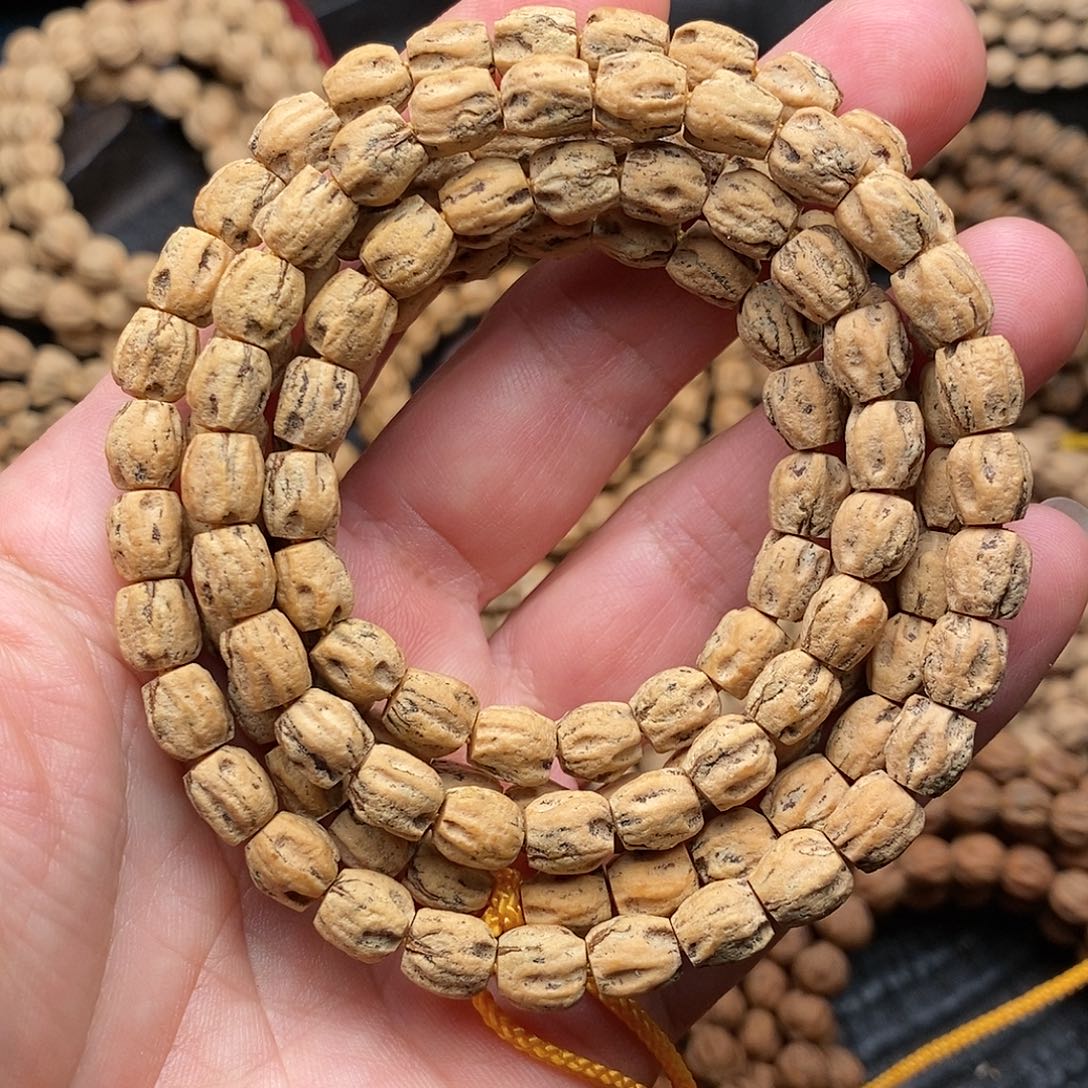 熊***调手串柏香籽/百香籽