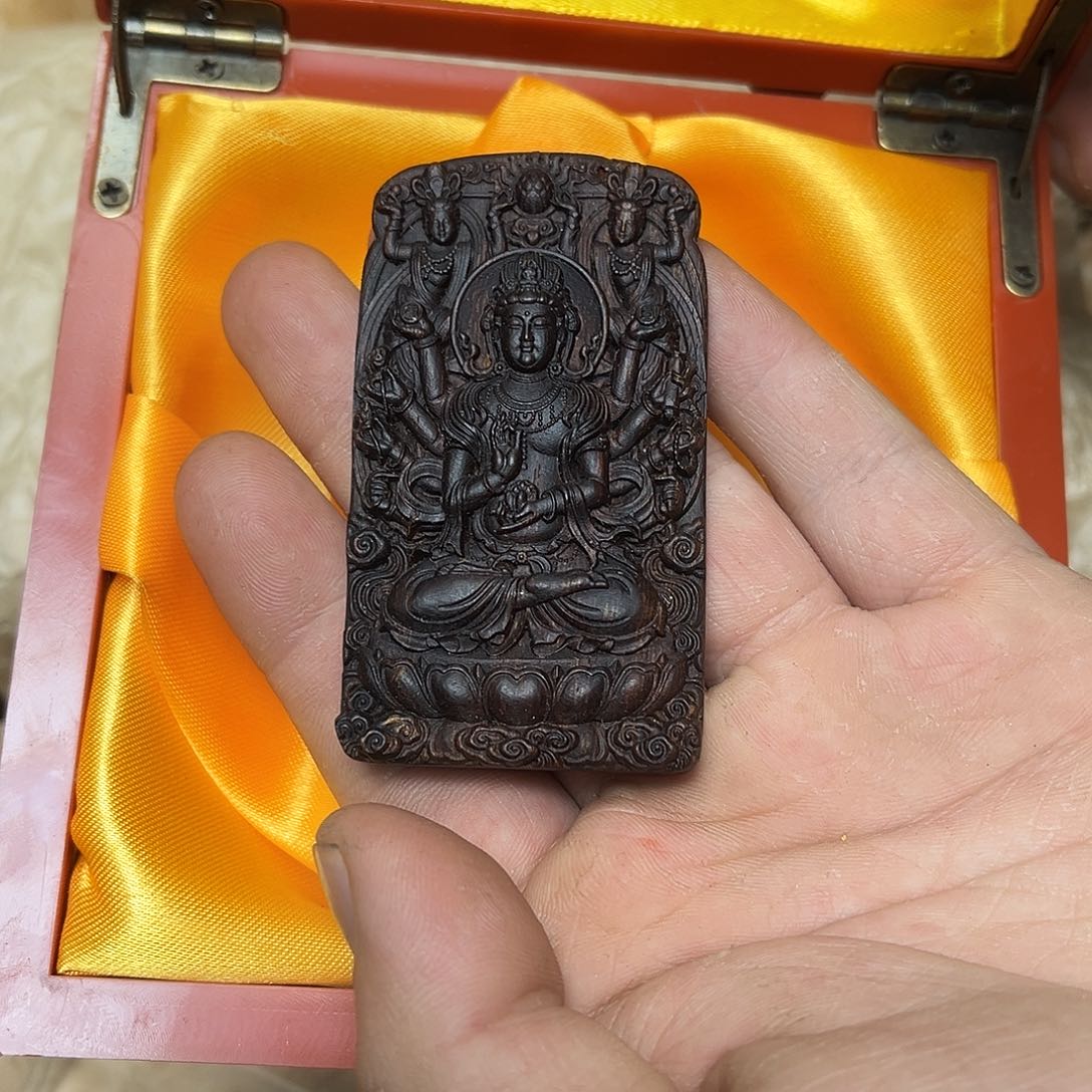 大叶紫檀（黑酸枝木类）
