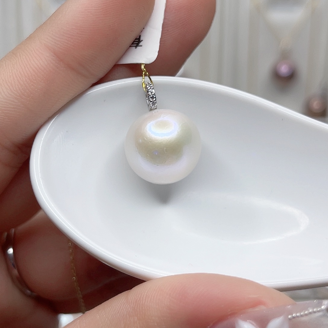 淡水珍珠吊坠(赠链)未镶嵌