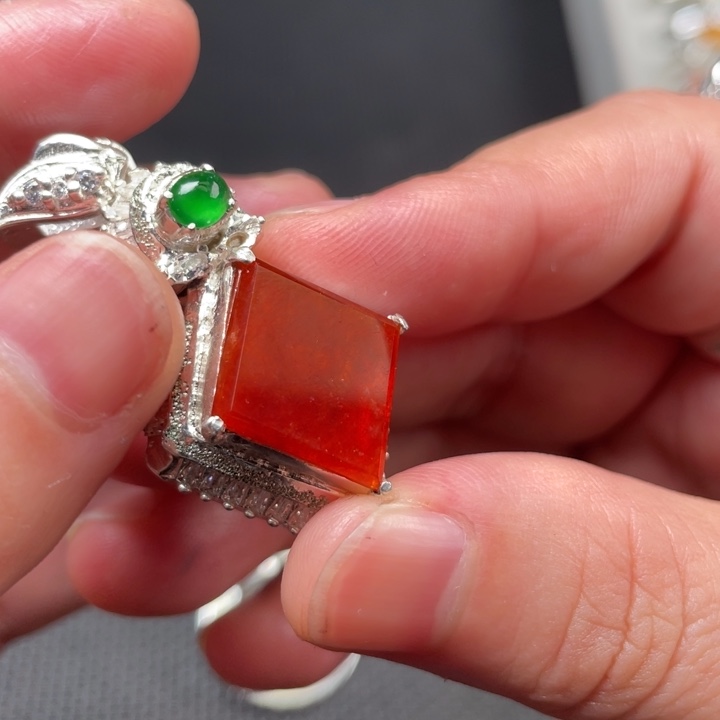 翡翠未镶嵌戒指缅甸天然翡翠