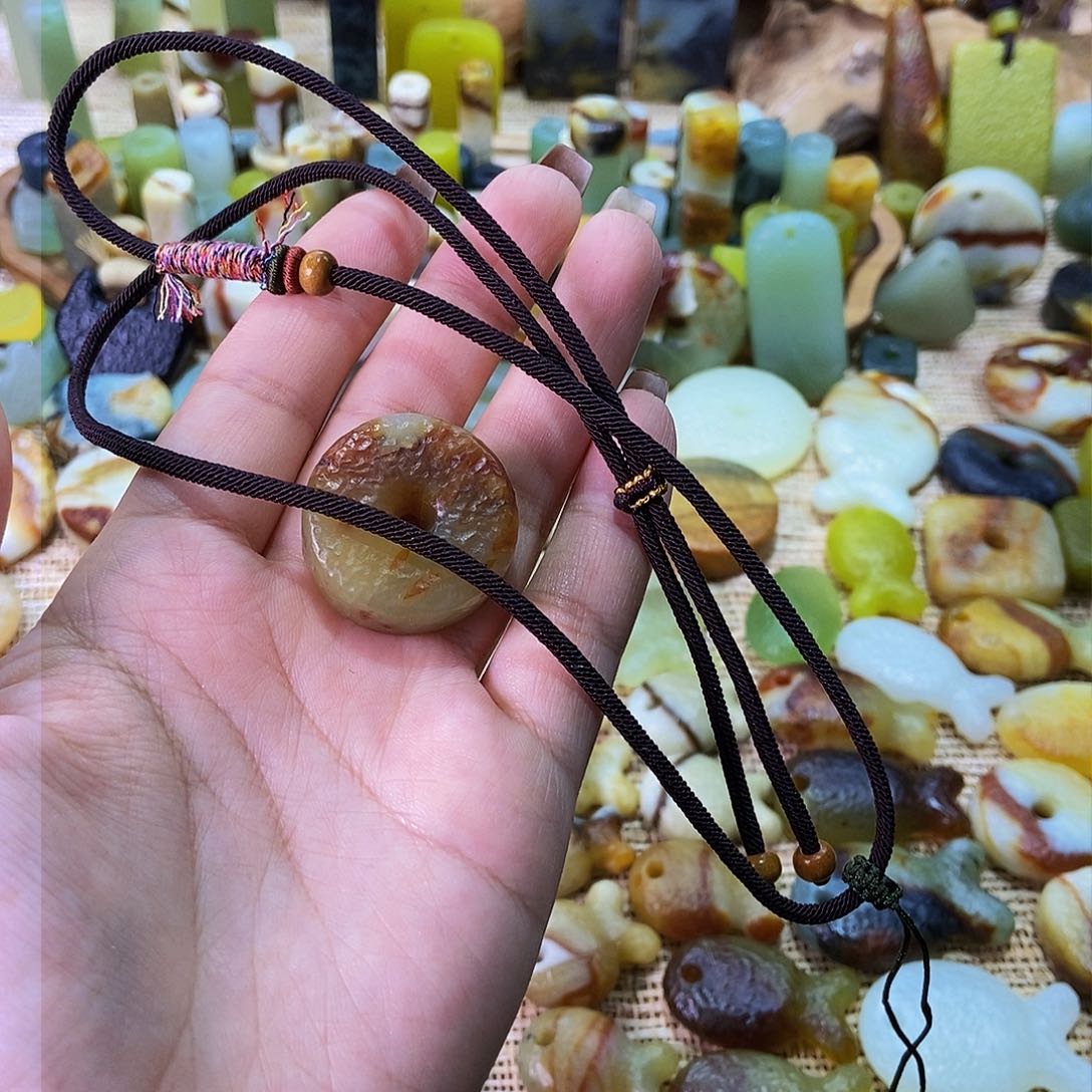 未镶嵌蛇纹石玉挂件浅*