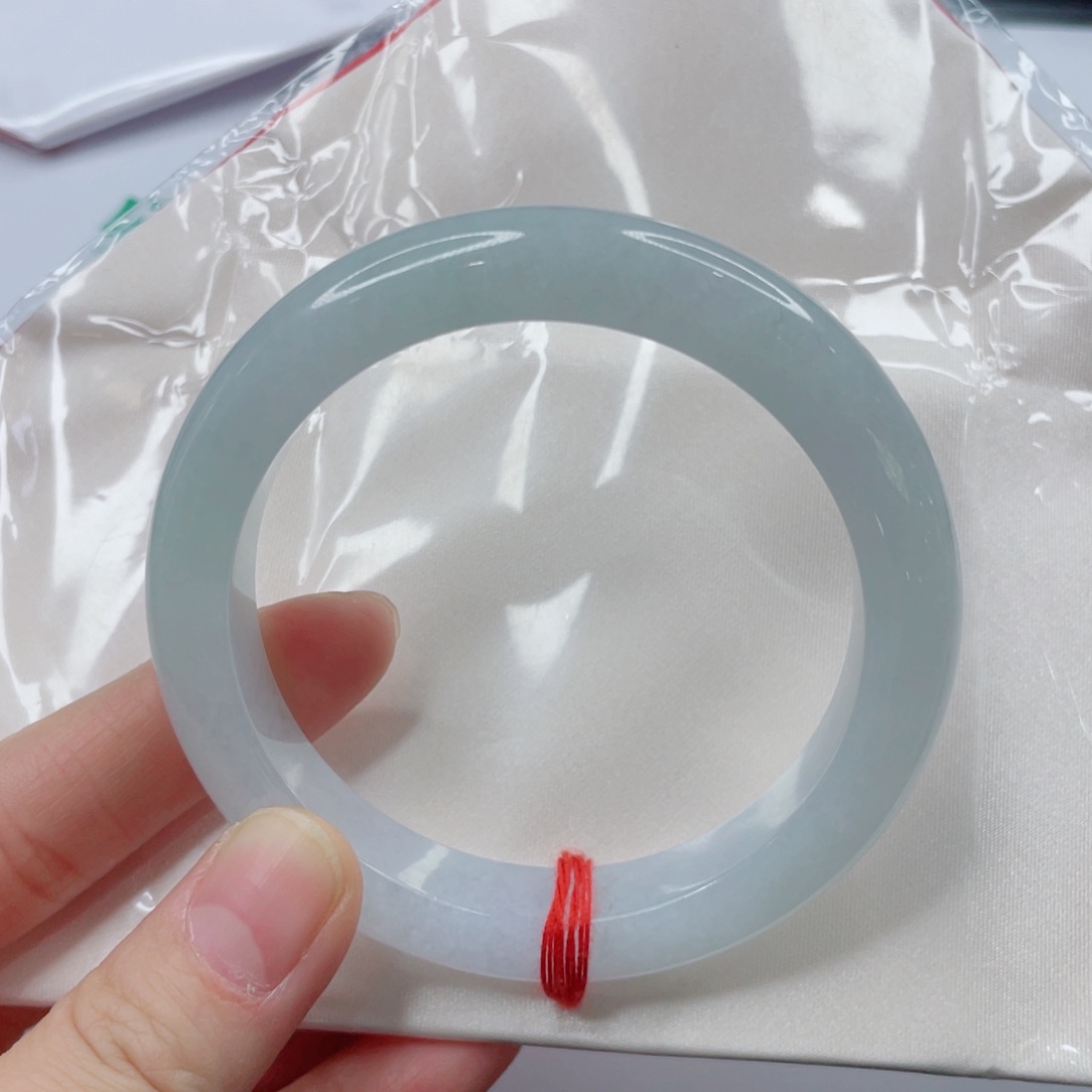 未镶嵌手镯翡翠手镯