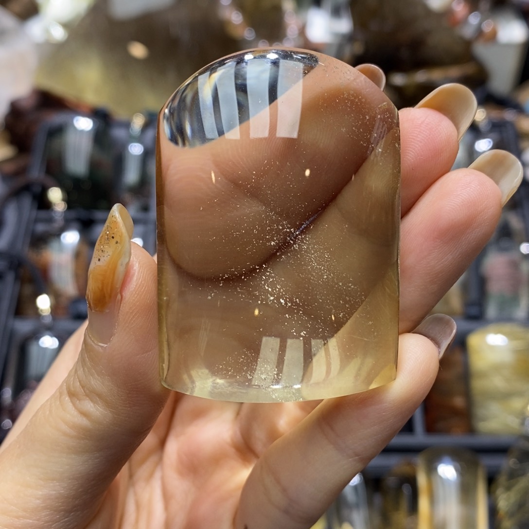 水晶颈饰未镶嵌明*水晶