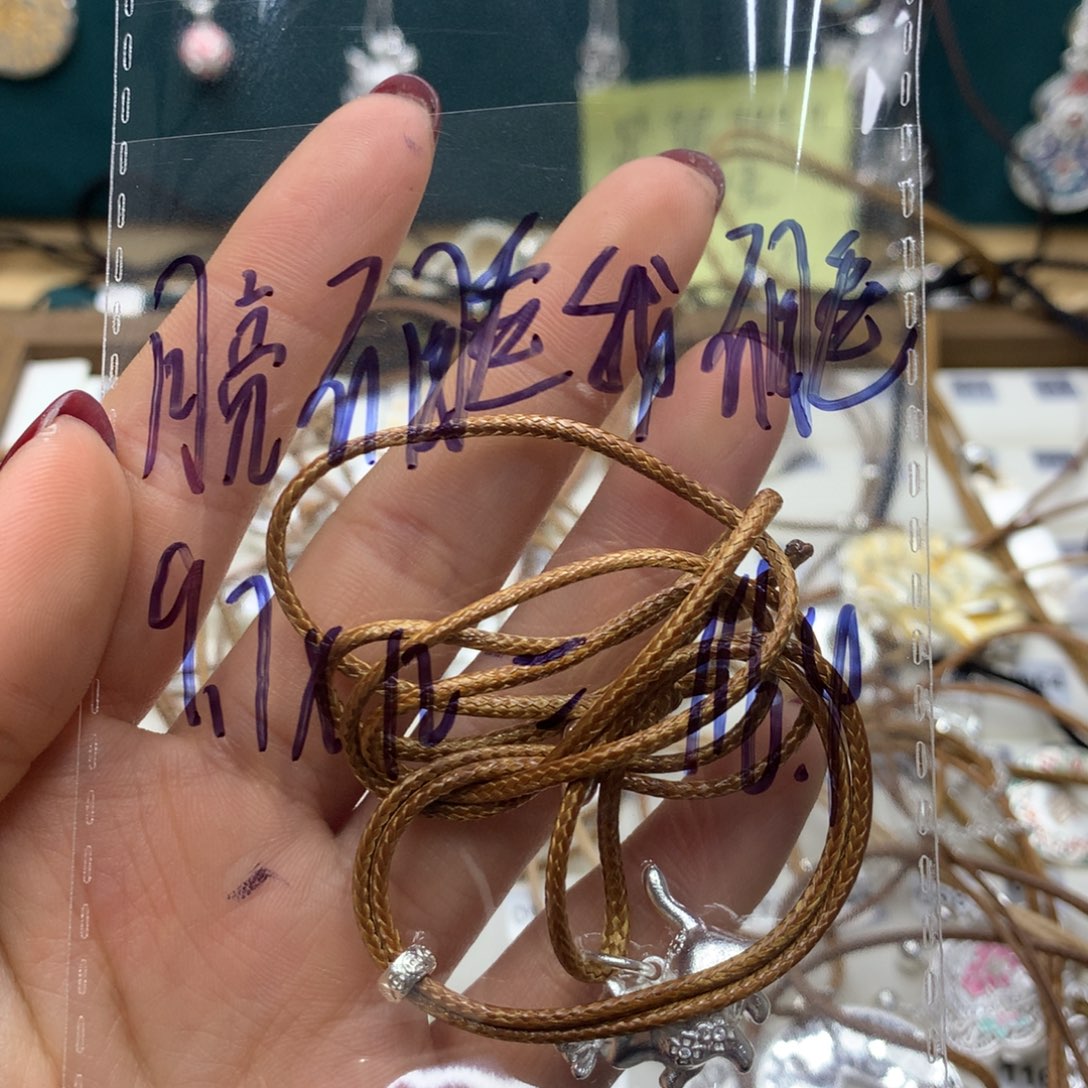 足银直播间选款银饰品