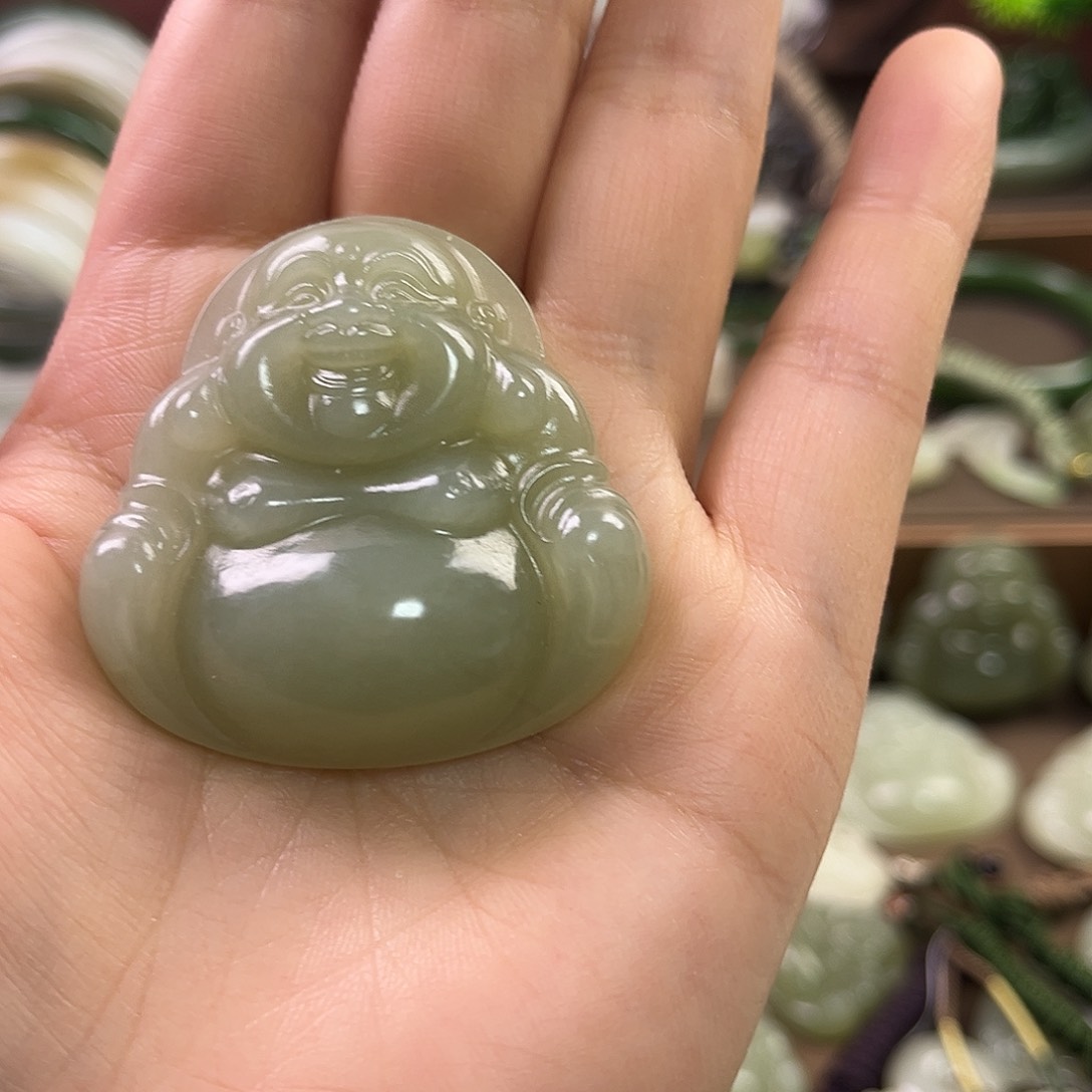 和田玉吊坠(赠链)未镶嵌影**痕