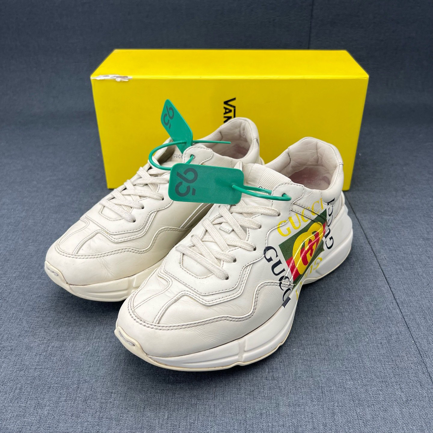 90新 GUCCI/古驰 码数39GUCCI古驰 Rhyton 双g 米白 配盒