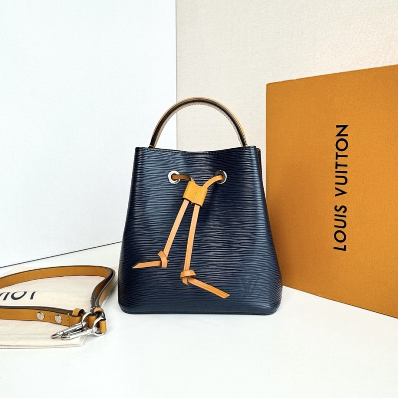 95新 LouisVuitton/路易威登 98新LV蓝色水波纹小号水桶ep牛19cm|