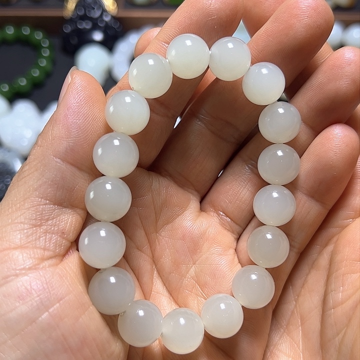 和田玉手串未镶嵌