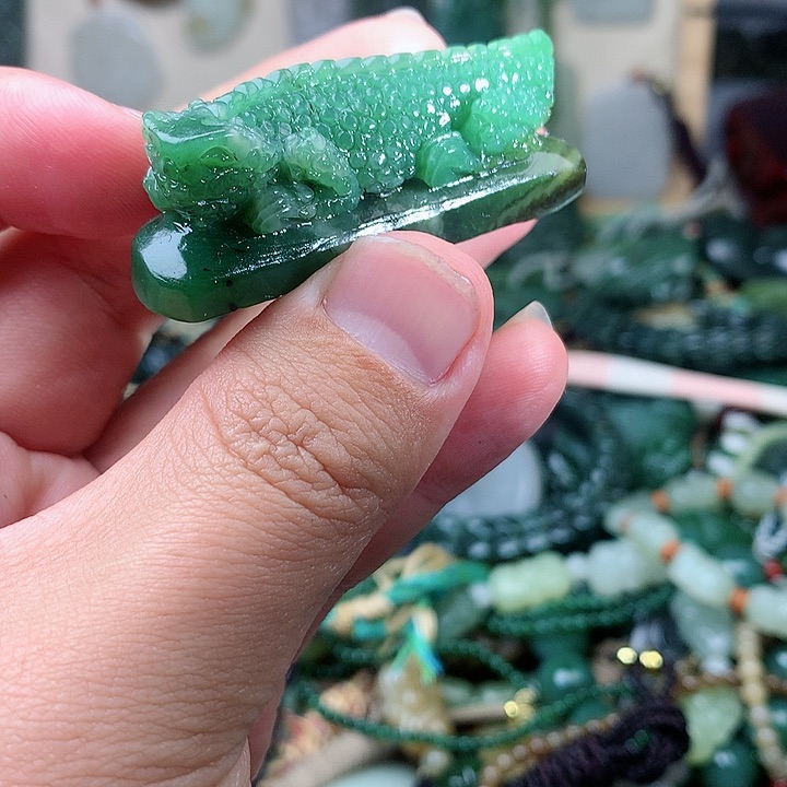 未镶嵌和田玉挂件