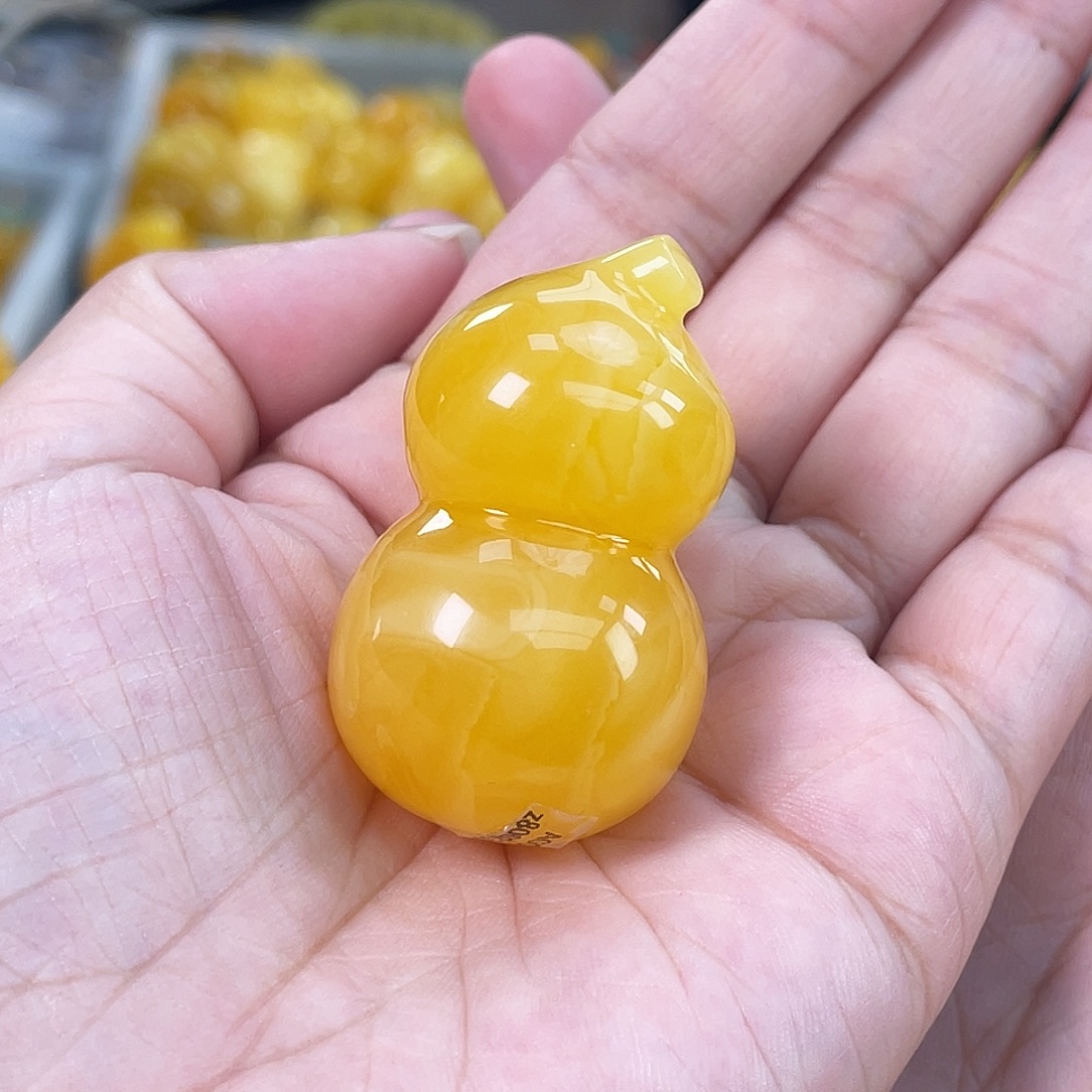 琥珀未镶嵌珠宝奇石h12