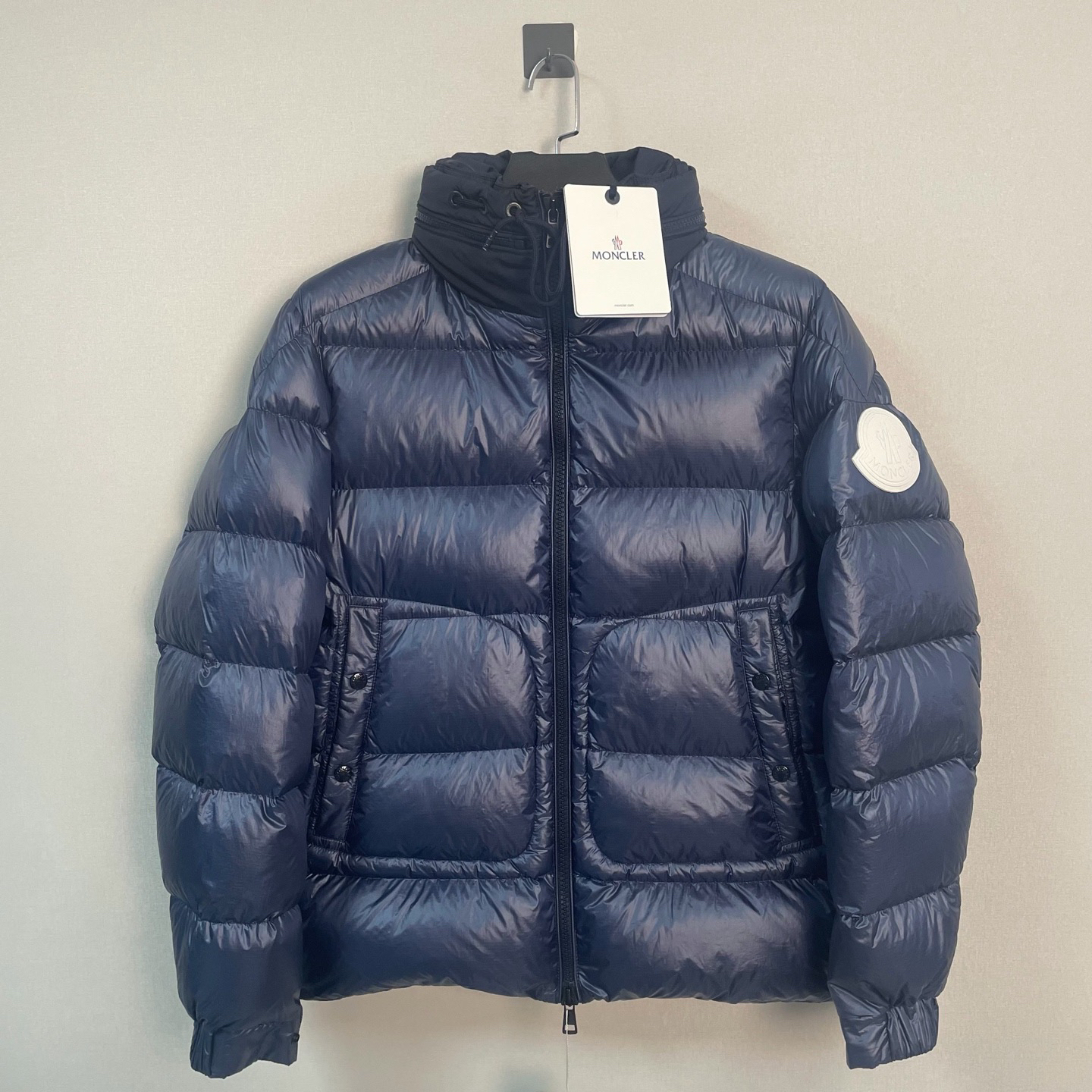 未使用 MONCLER 盟可睐BADENNE袖标大LOGO羽绒服/3码/价14500