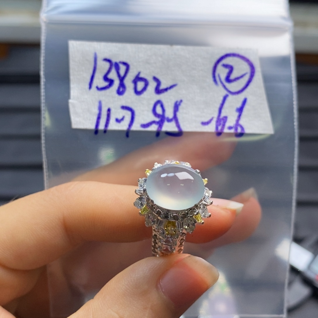 定制翡翠未镶嵌翡翠