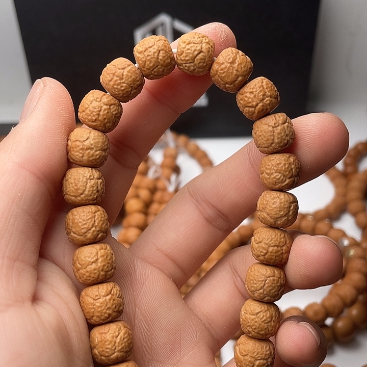 猴头核桃手串饕餮