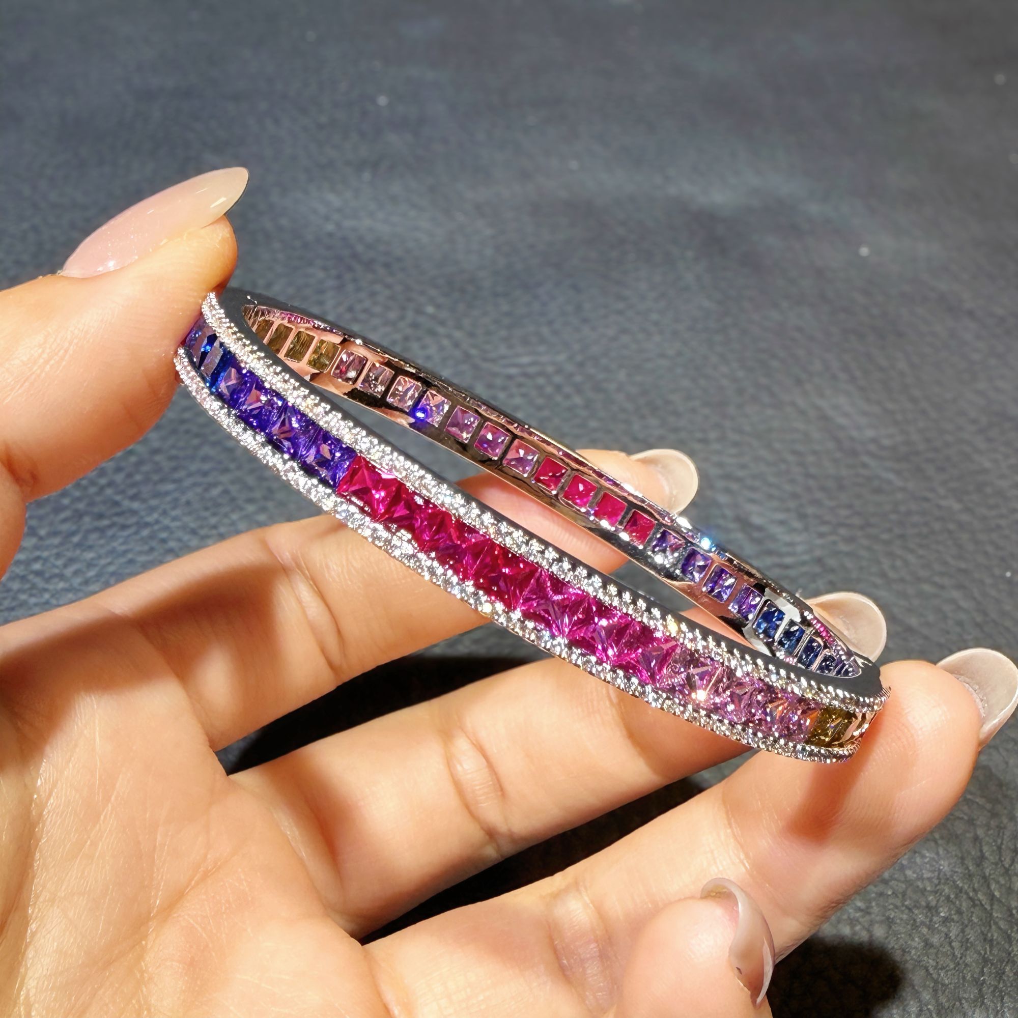 高奢定制-满钻豪镶-高精切彩虹镯YE-1515