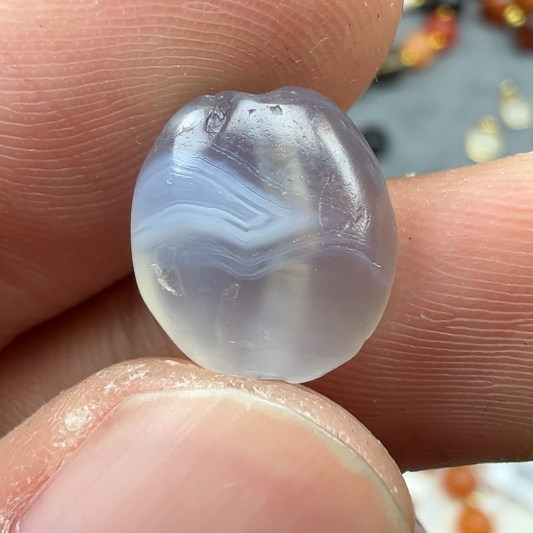 玛瑙/玉髓未镶嵌珠宝半成品x70   12×11蓝玉髓带眼