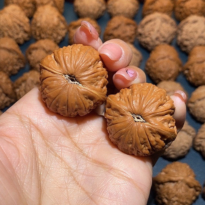 文玩核桃把件铁锤36