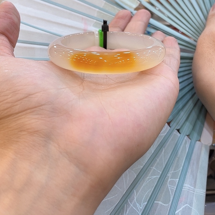 玛瑙/玉髓手镯未镶嵌@*