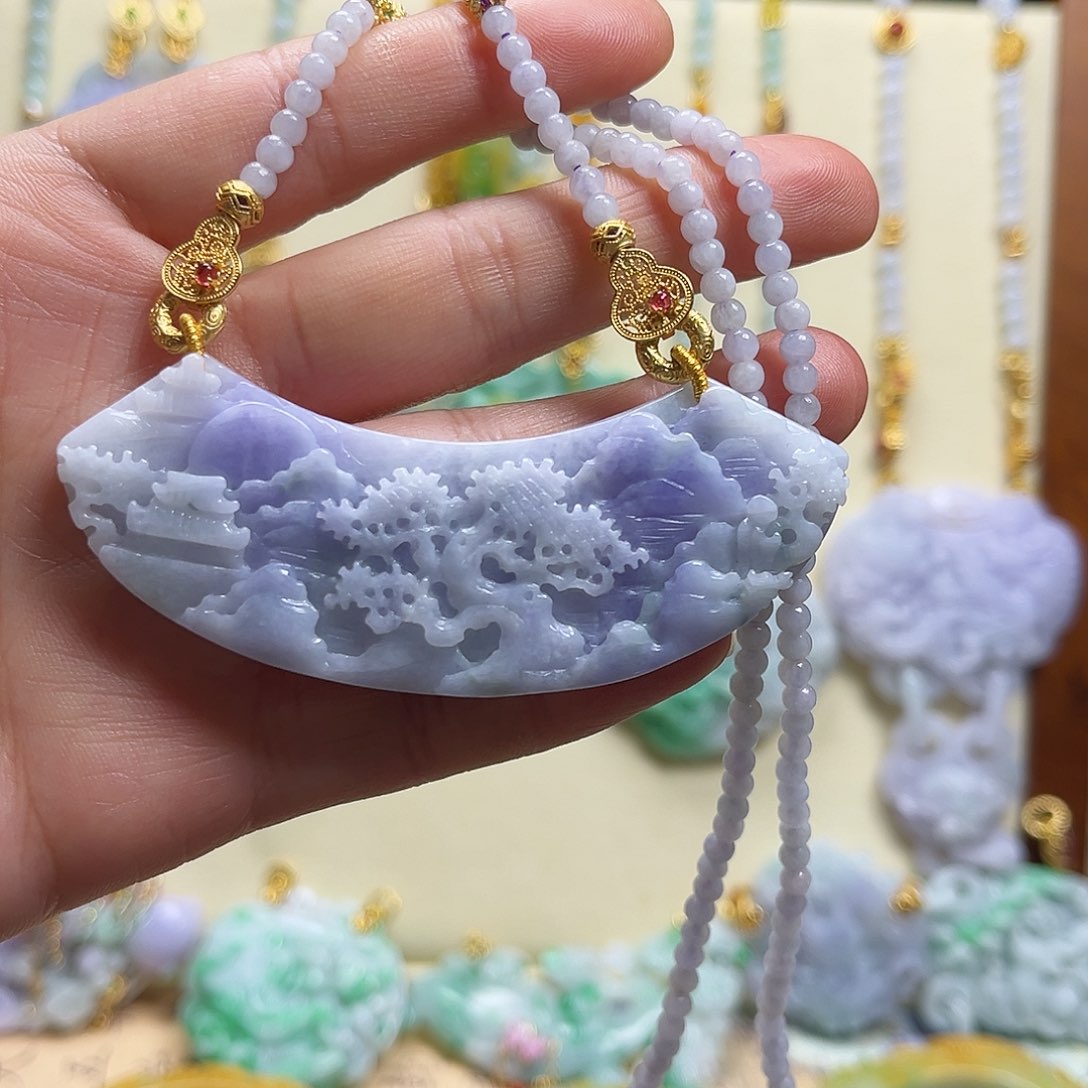 翡翠颈饰未镶嵌天然翡翠
