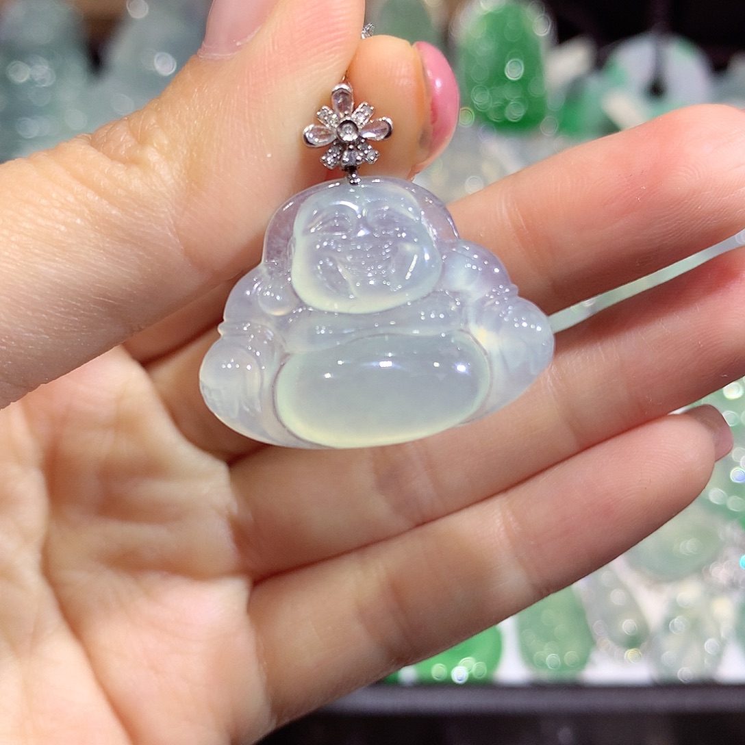 翡翠18K金镶嵌颈饰佛