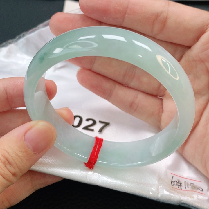 未镶嵌手镯翡翠缅甸60