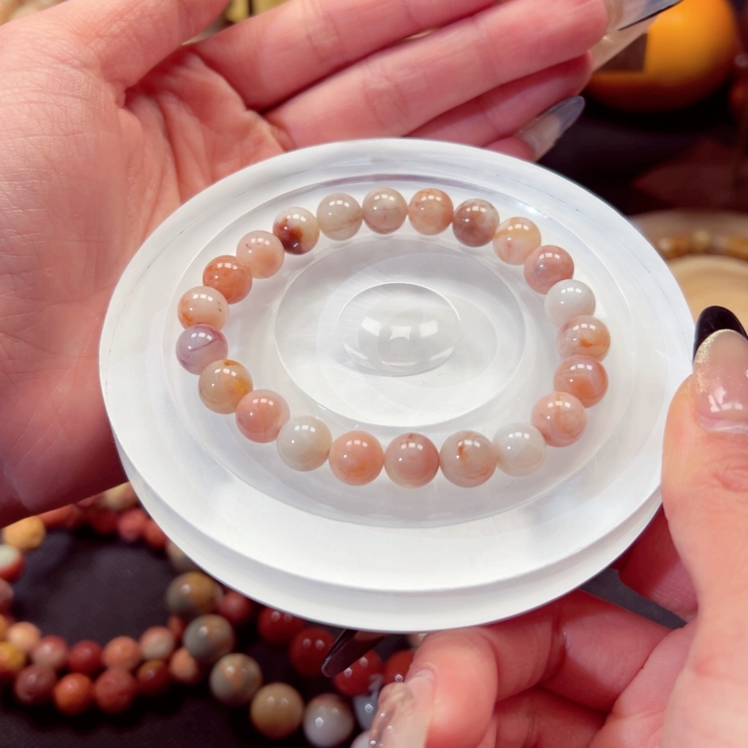 石英质玉手链未镶嵌远****?89