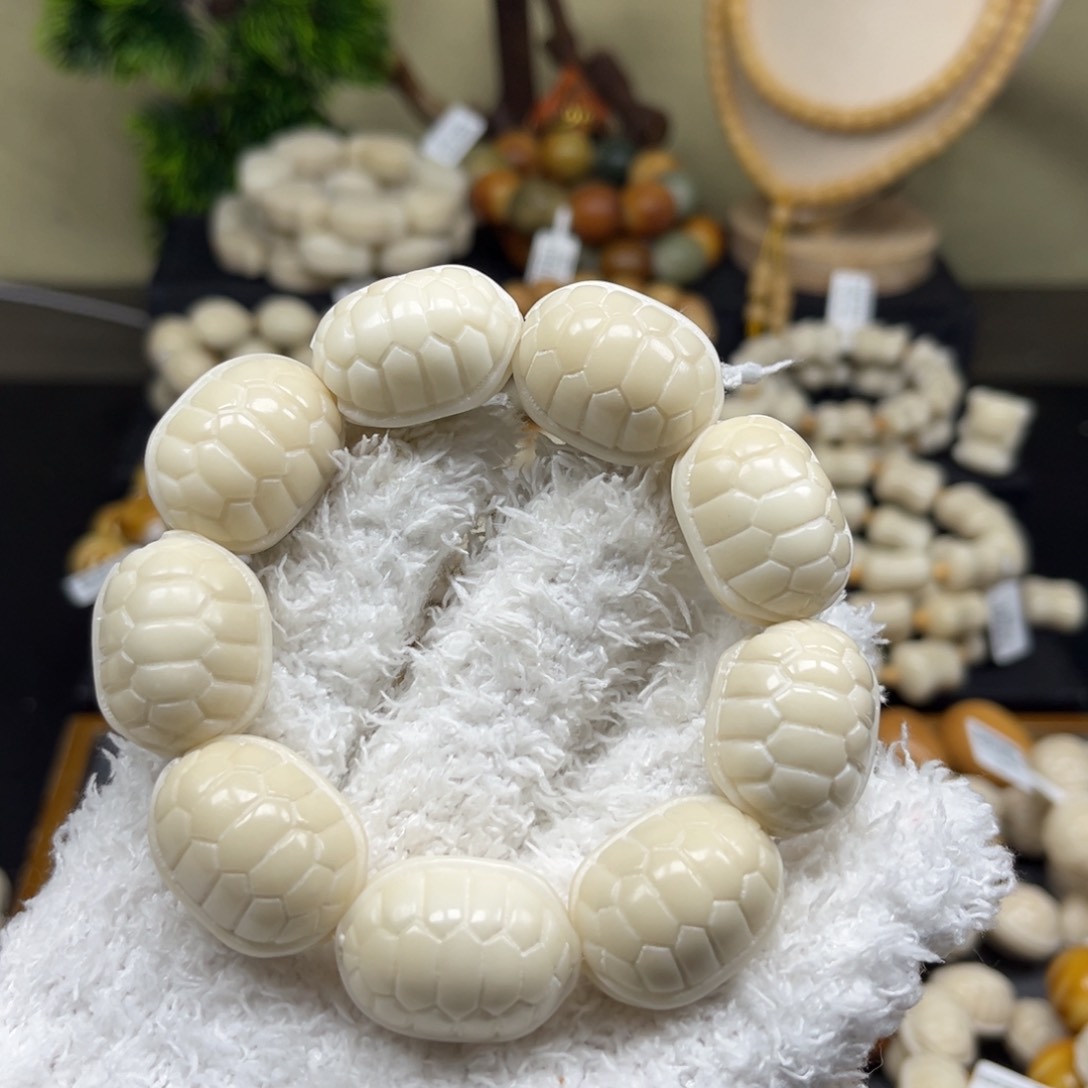 菩提根/象牙果吊坠1.23.70富甲