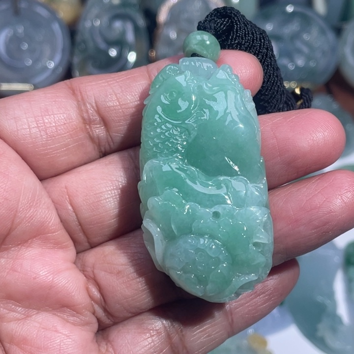 仙***掌翡翠未镶嵌吊坠(不含链)