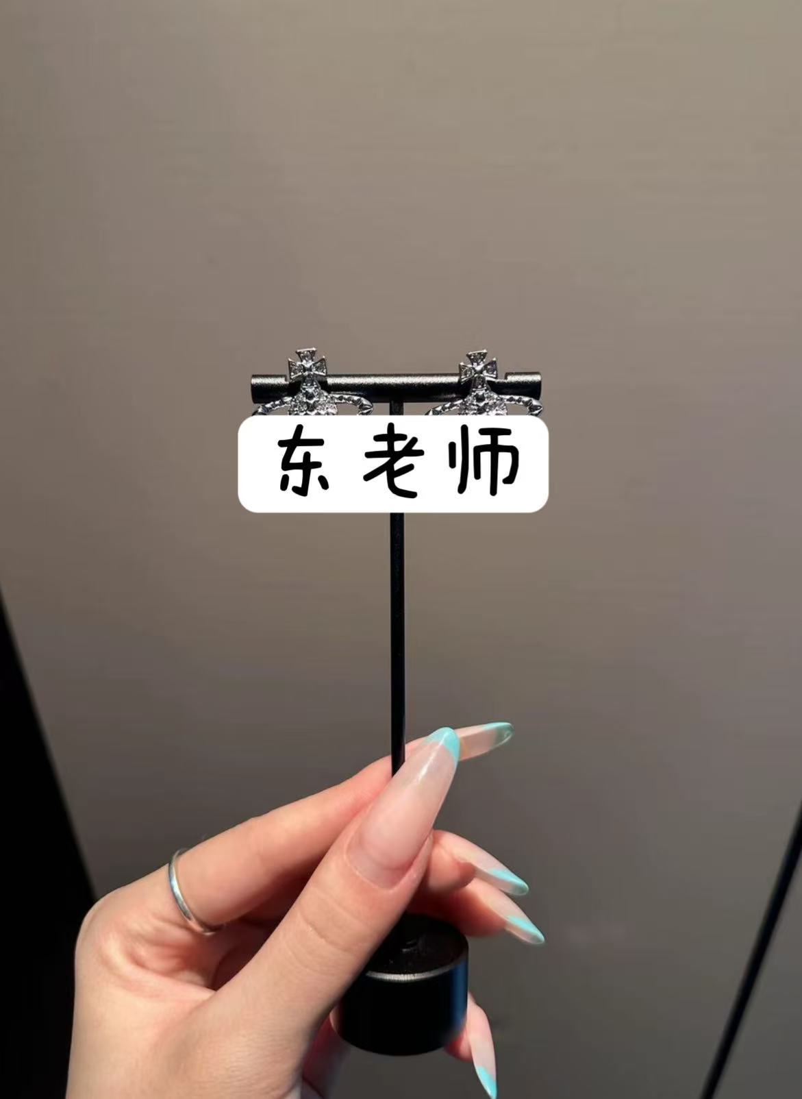 黄铜合成锆石耳饰 【铆钉耳钉】22s经典百搭款铆钉耳钉 枪黑色/银色