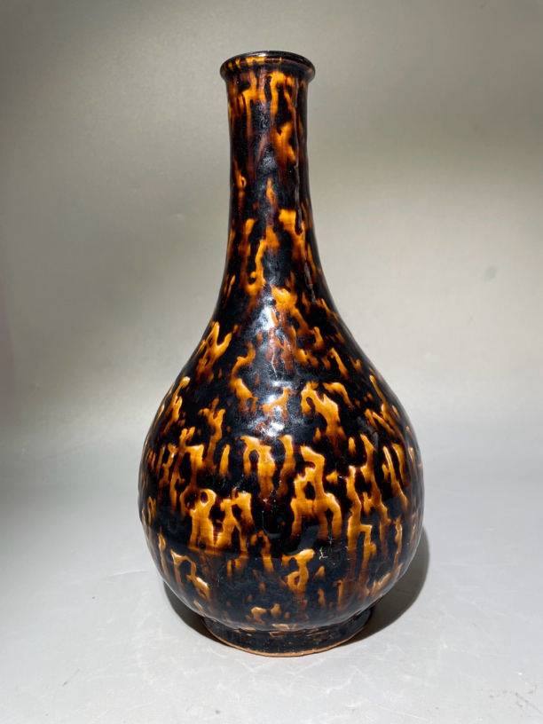 吉州窑玳瑁釉鹅颈瓶