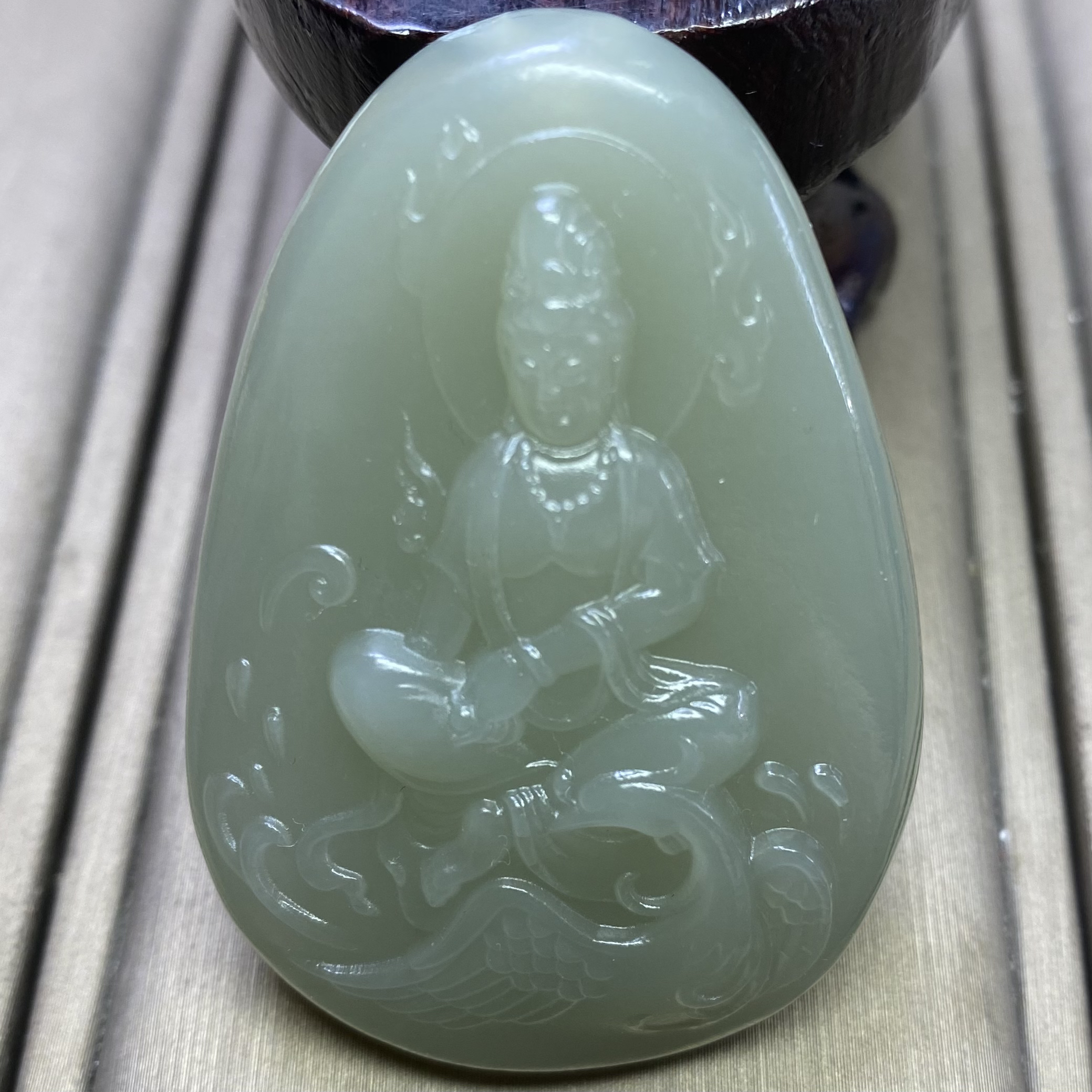 天然和田玉新疆且末青白玉吊坠观音牌子挂件油润一物一证