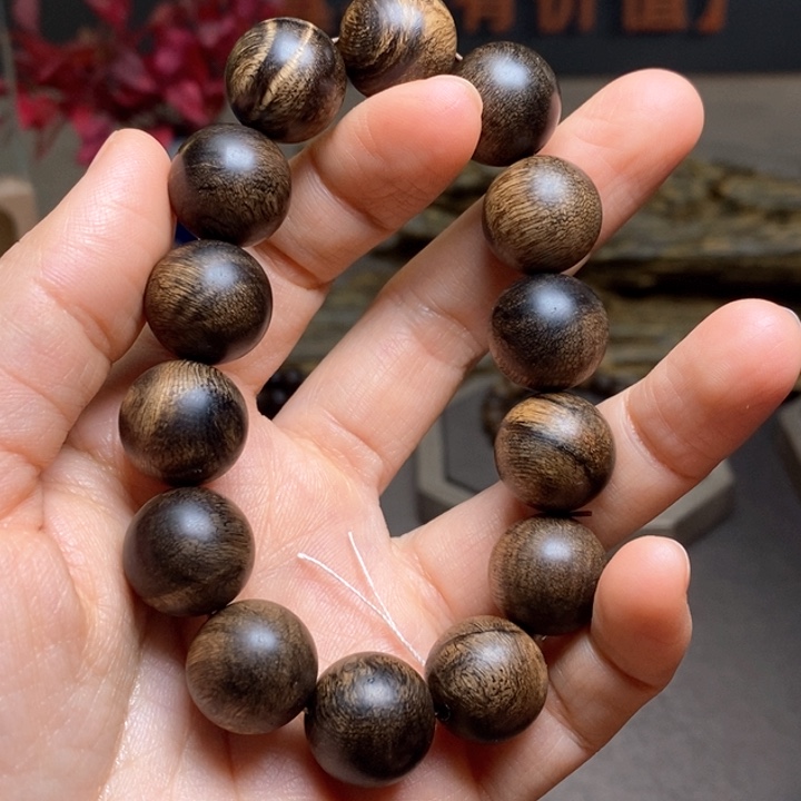 沉香手串越南芽庄黄棋楠瘤疤1.6