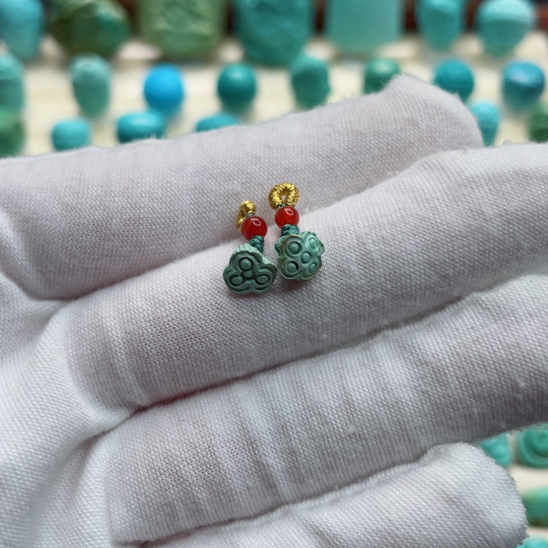 南红玛瑙未镶嵌珠宝奇石